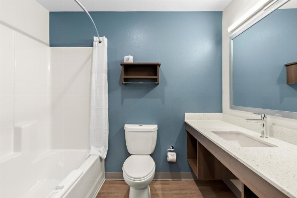 WoodSpring Suites Billings image 4