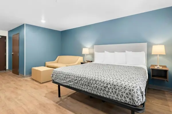 WoodSpring Suites Billings 10